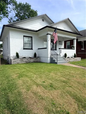 $110,000 | 2712 Iowa Street, Granite City, IL 62040