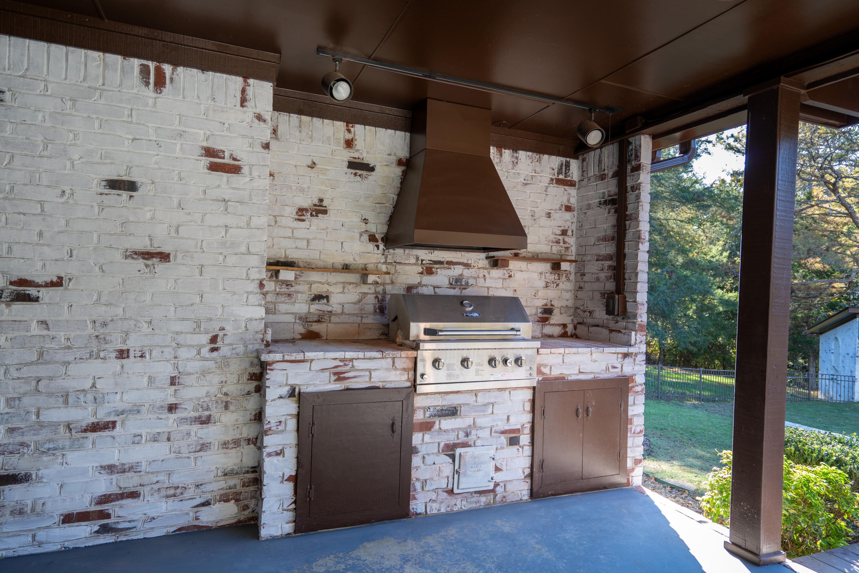 43 Ridgeway Drive Ringgold, GA 30736 - Photo 38 of 89 NEW BUILT-IN GRILL