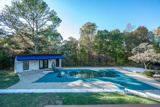 $785,000 | 43 Ridgeway Drive, Ringgold, GA 30736