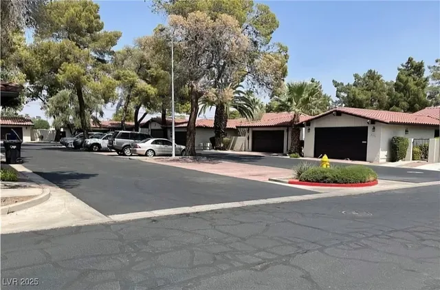 $429,999 | 2457 Swan Lane, Las Vegas, NV 89121