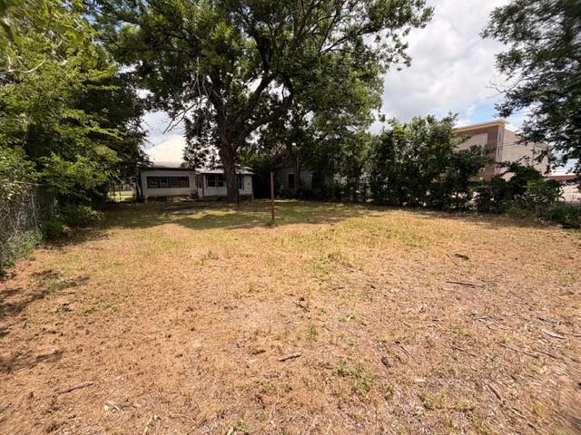 819 South 10th Street Waco, TX 76706 - Photo 2 of 12