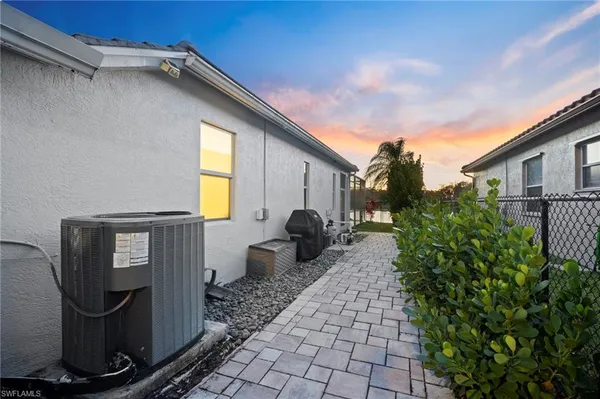 $3,100 | 3381 Mystic River Drive, Naples, FL 34120