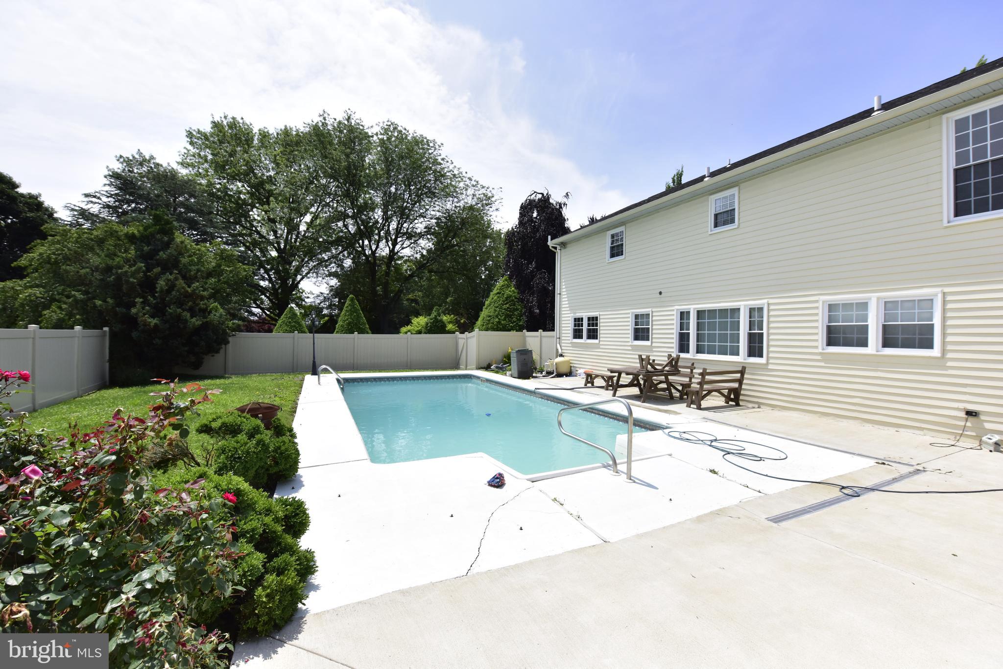 747 Lampeter Road Lancaster, PA 17602 - Photo 25 of 32 Gallery Image 25