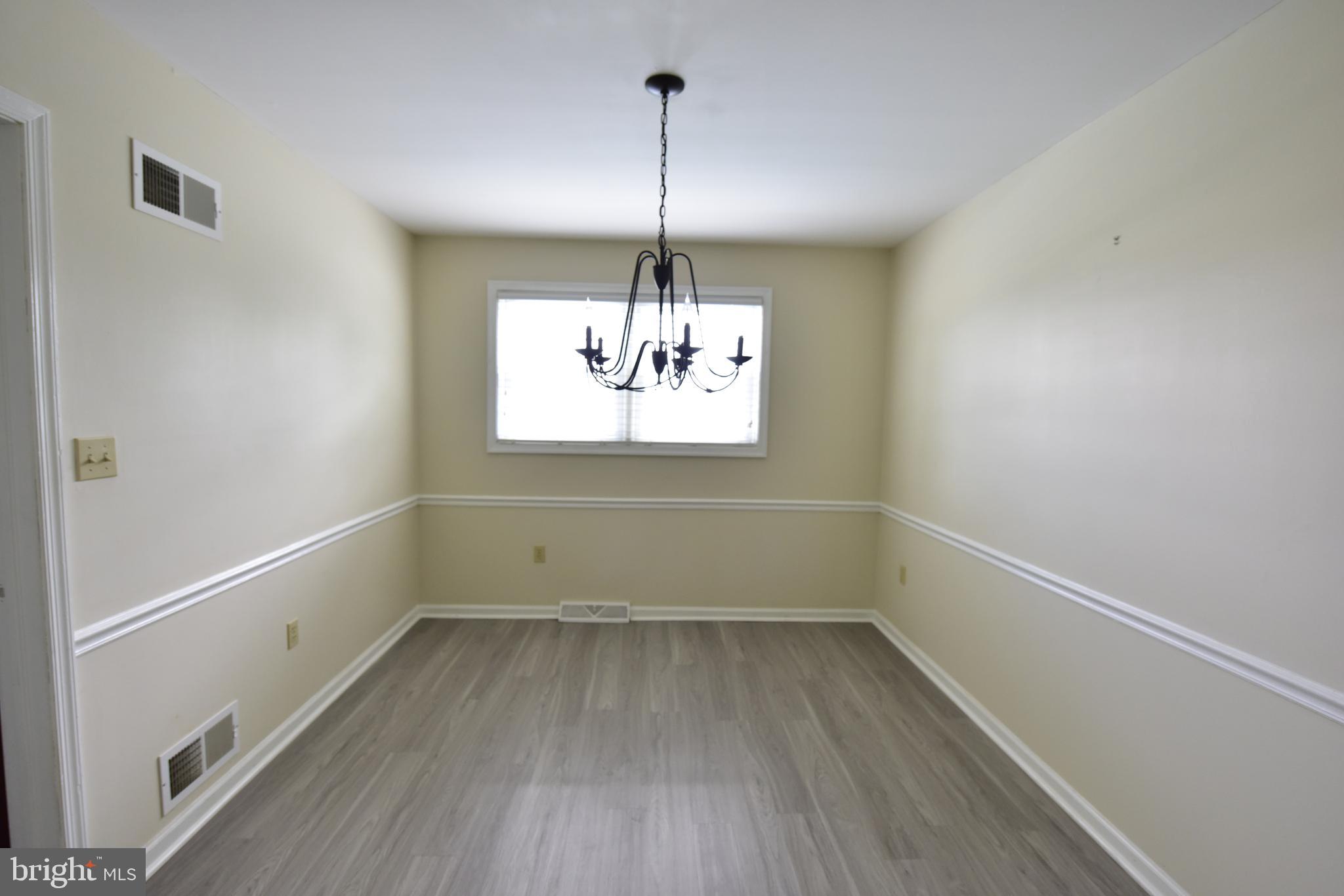 747 Lampeter Road Lancaster, PA 17602 - Photo 8 of 32 Gallery Image 8