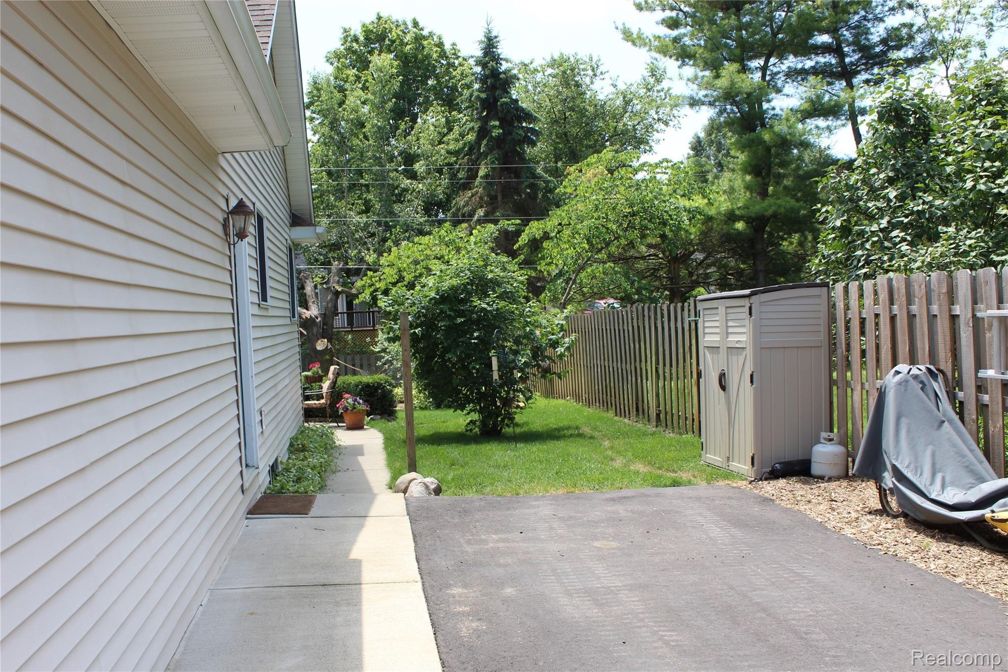 2670 East Wardlow Road Highland, MI 48356 - Photo 90 of 99 room for boat trailer, camper, or RV's.