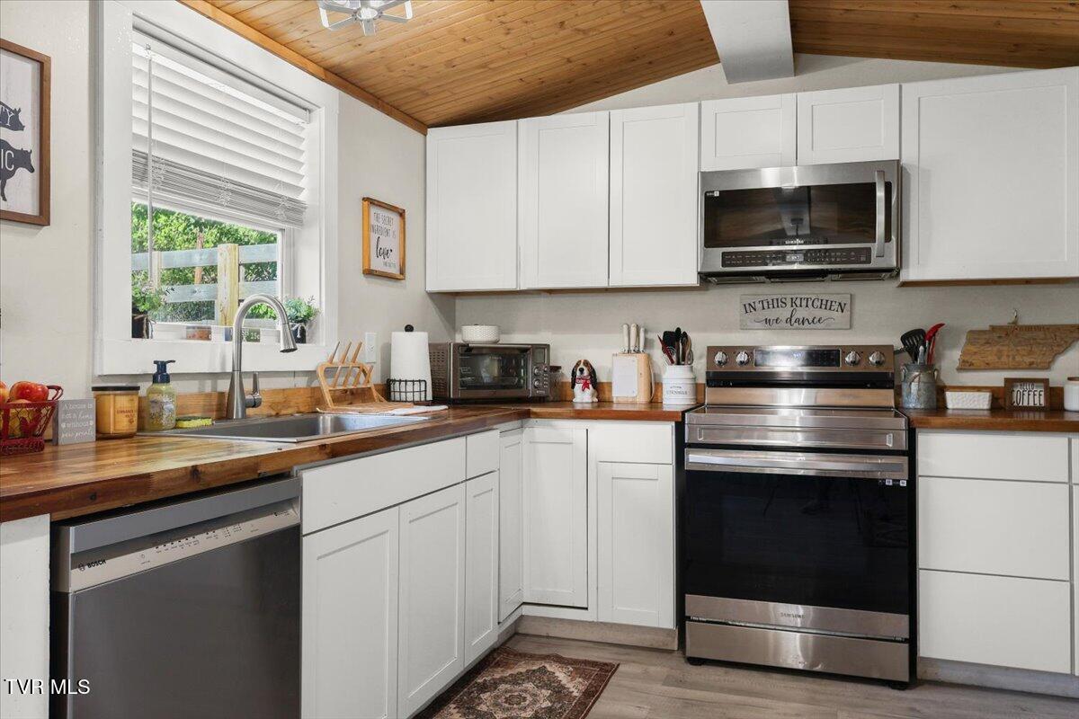 2829-2839 Rock Springs Road Kingsport, TN 37664 - Photo 24 of 53 24-Kitchen