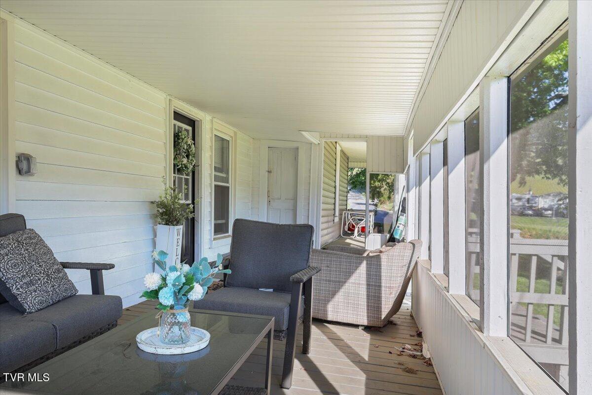 2829-2839 Rock Springs Road Kingsport, TN 37664 - Photo 9 of 53 09-Covered Patio