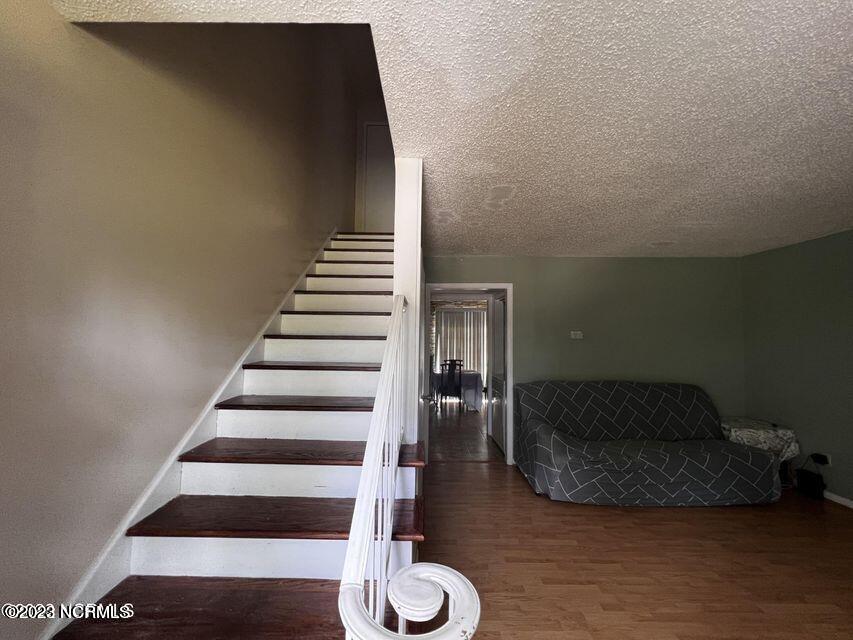122 Raleigh Street, Unit 4 Teachey, NC 28464 - Photo 3 of 13 20220627185038545213000000-o