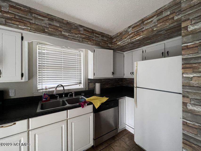 122 Raleigh Street, Unit 4 Teachey, NC 28464 - Photo 7 of 13 20220627185044435394000000-o