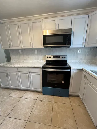 $2,500 | 6018 Plunkett Street, Unit 1, Hollywood, FL 33023