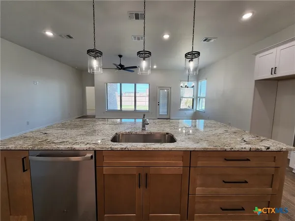 $424,000 | 724 Eagle Crst Cove, Salado, TX 76571