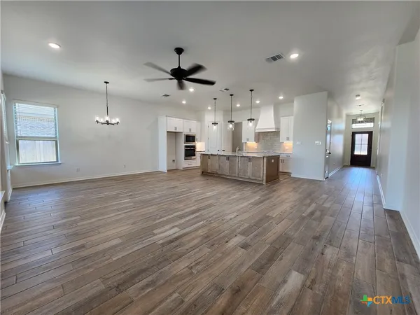 $424,000 | 724 Eagle Crst Cove, Salado, TX 76571