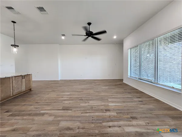 $424,000 | 724 Eagle Crst Cove, Salado, TX 76571