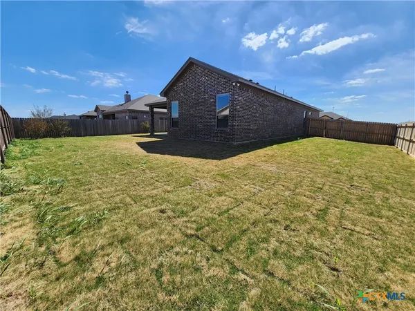 $424,000 | 724 Eagle Crst Cove, Salado, TX 76571