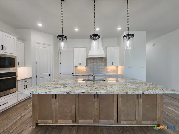 $424,000 | 724 Eagle Crst Cove, Salado, TX 76571