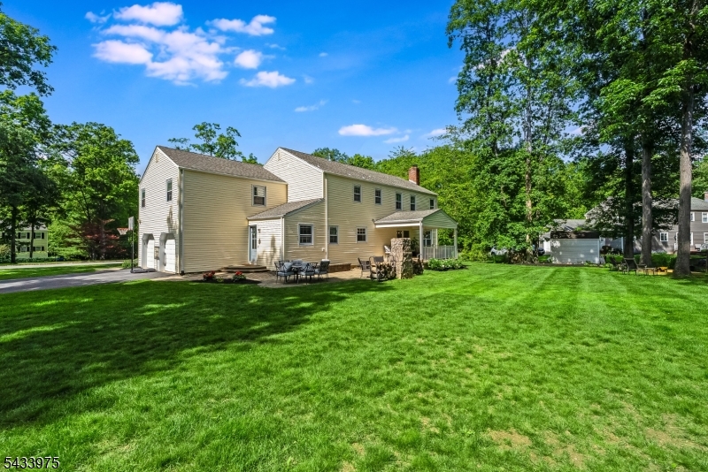 54 Dean Road Mendham, NJ 07945 - Photo 28 of 31