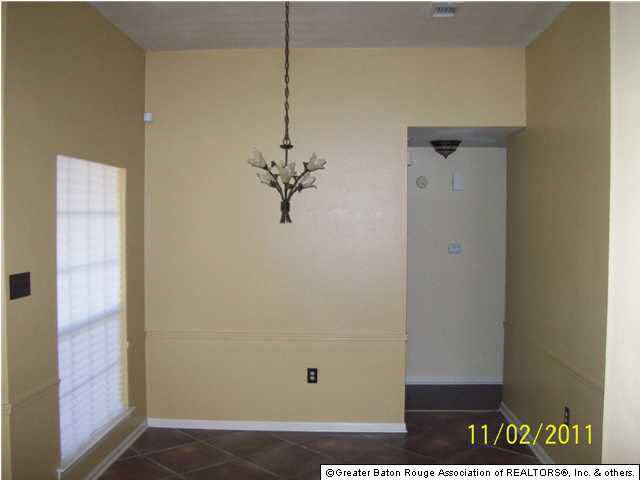 13445 Parwood Avenue Baton Rouge, LA 70816 - Photo 4 of 8 Gallery Image 4