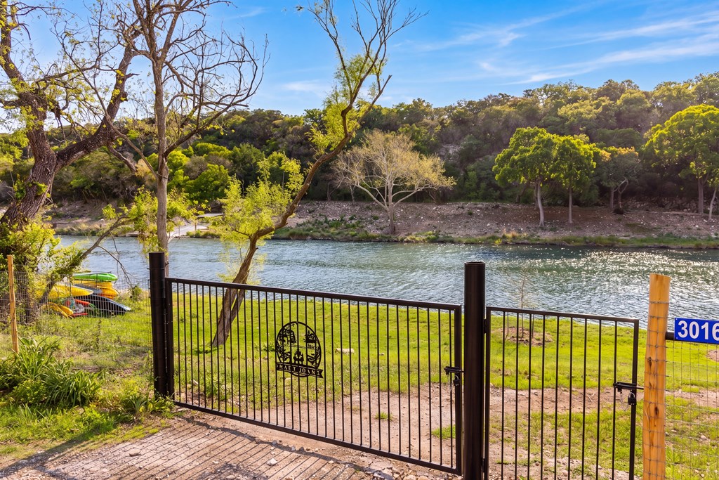 2985 Highway 39 Hunt, TX 78024 - Photo 31 of 33