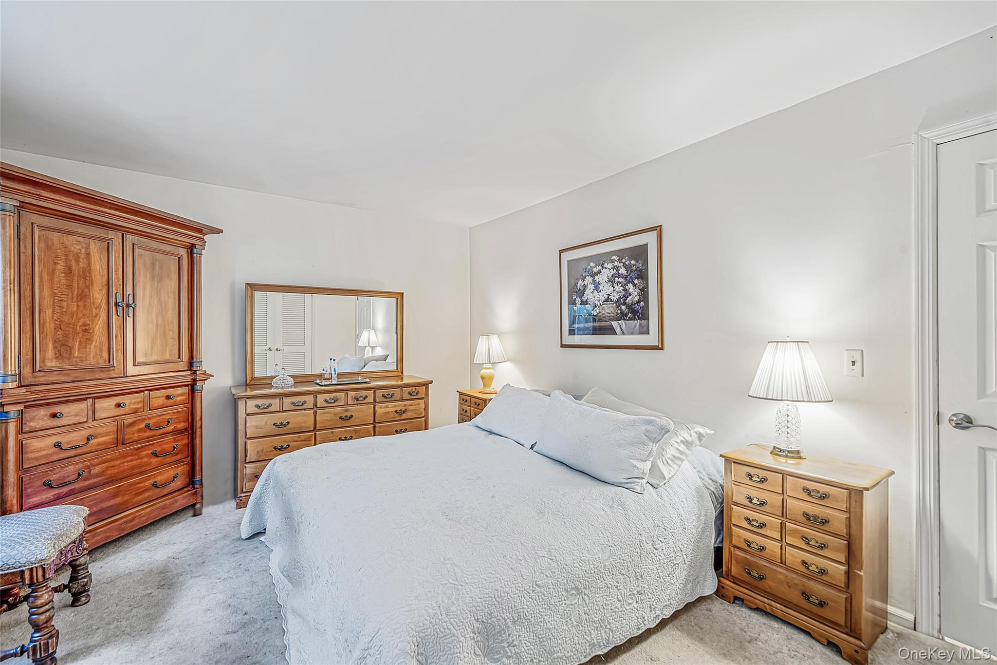 554 Wheeler Road Hauppauge, NY 11788 - Photo 14 of 37 Gallery Image 14