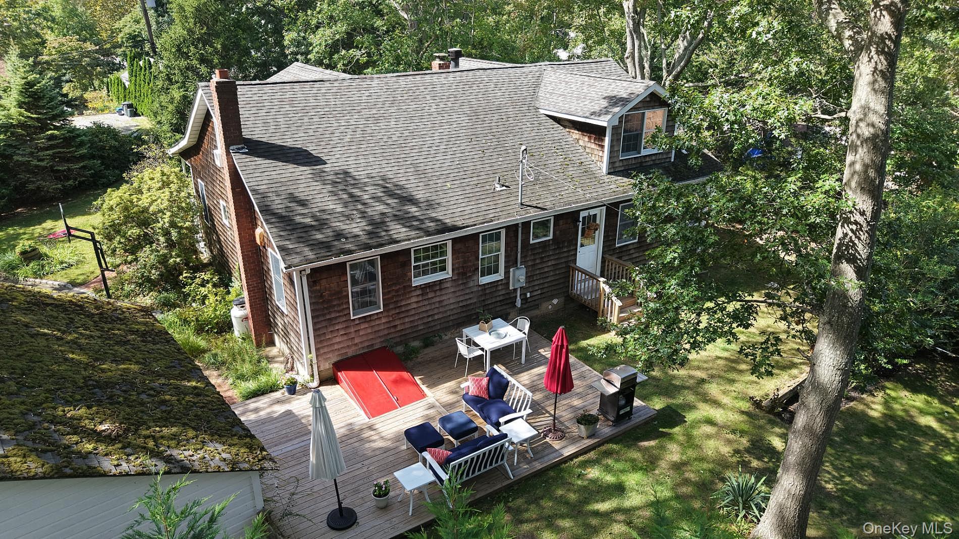 11 Urbans Road Sound Beach, NY 11789 - Photo 31 of 37 Gallery Image 31