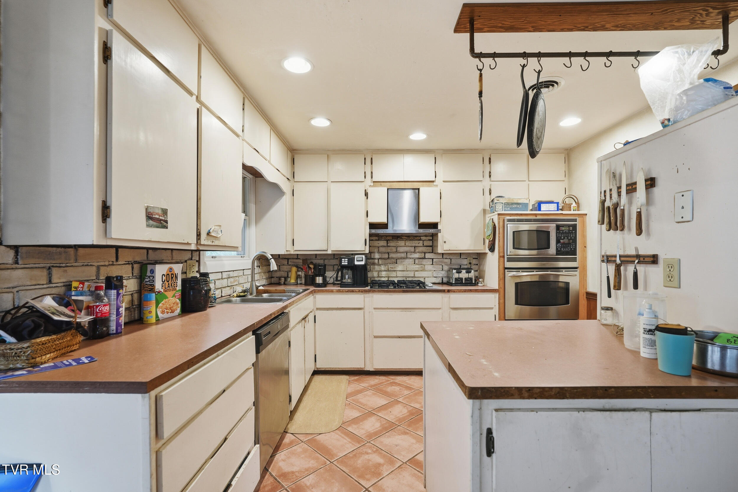 11132 Toole Creek Road Abingdon, VA 24210 - Photo 11 of 40 IMG_1099