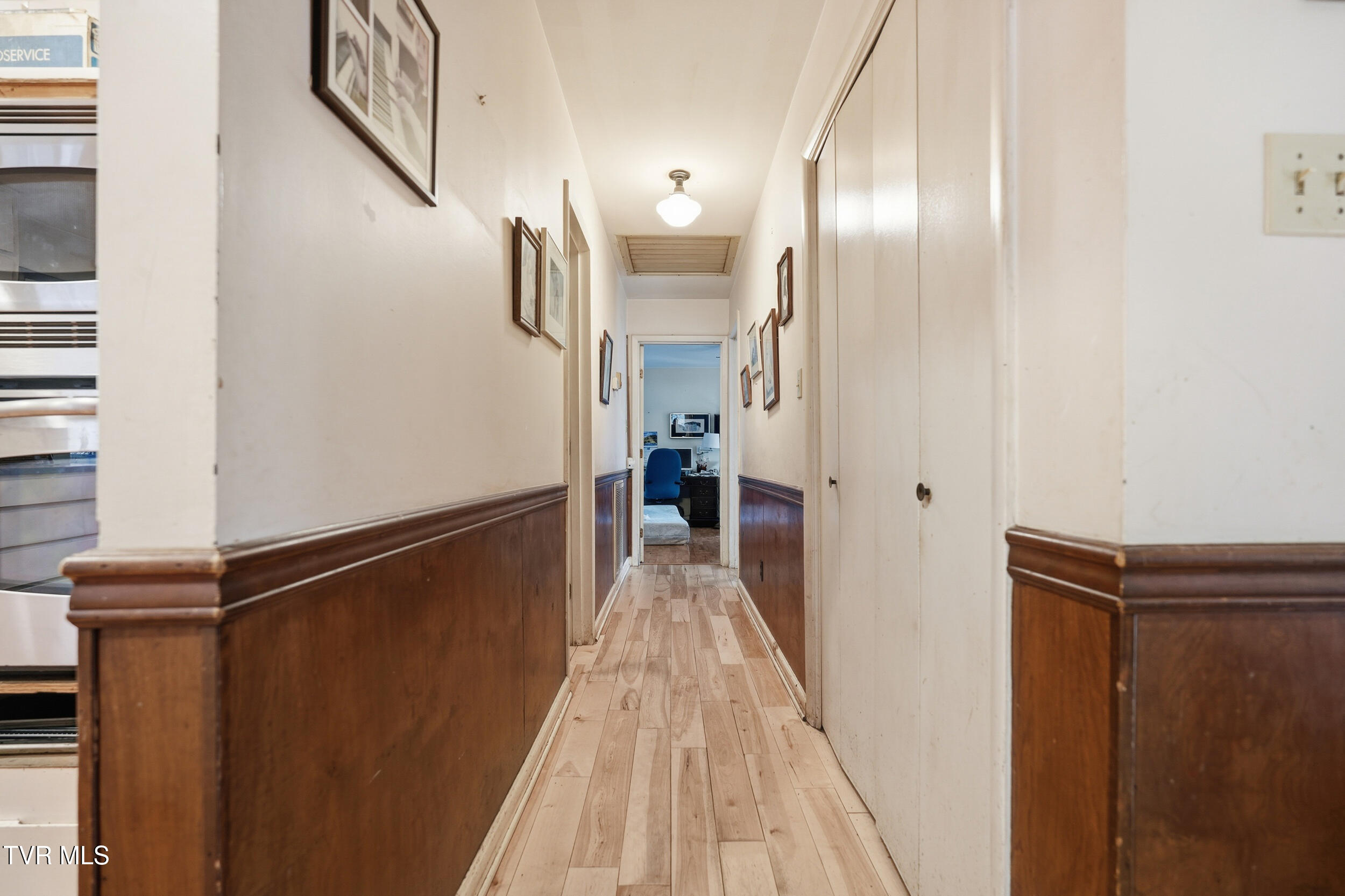 11132 Toole Creek Road Abingdon, VA 24210 - Photo 15 of 40 IMG_1103