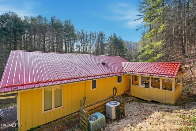 $415,000 | 11132 Toole Creek Road, Abingdon, VA 24210