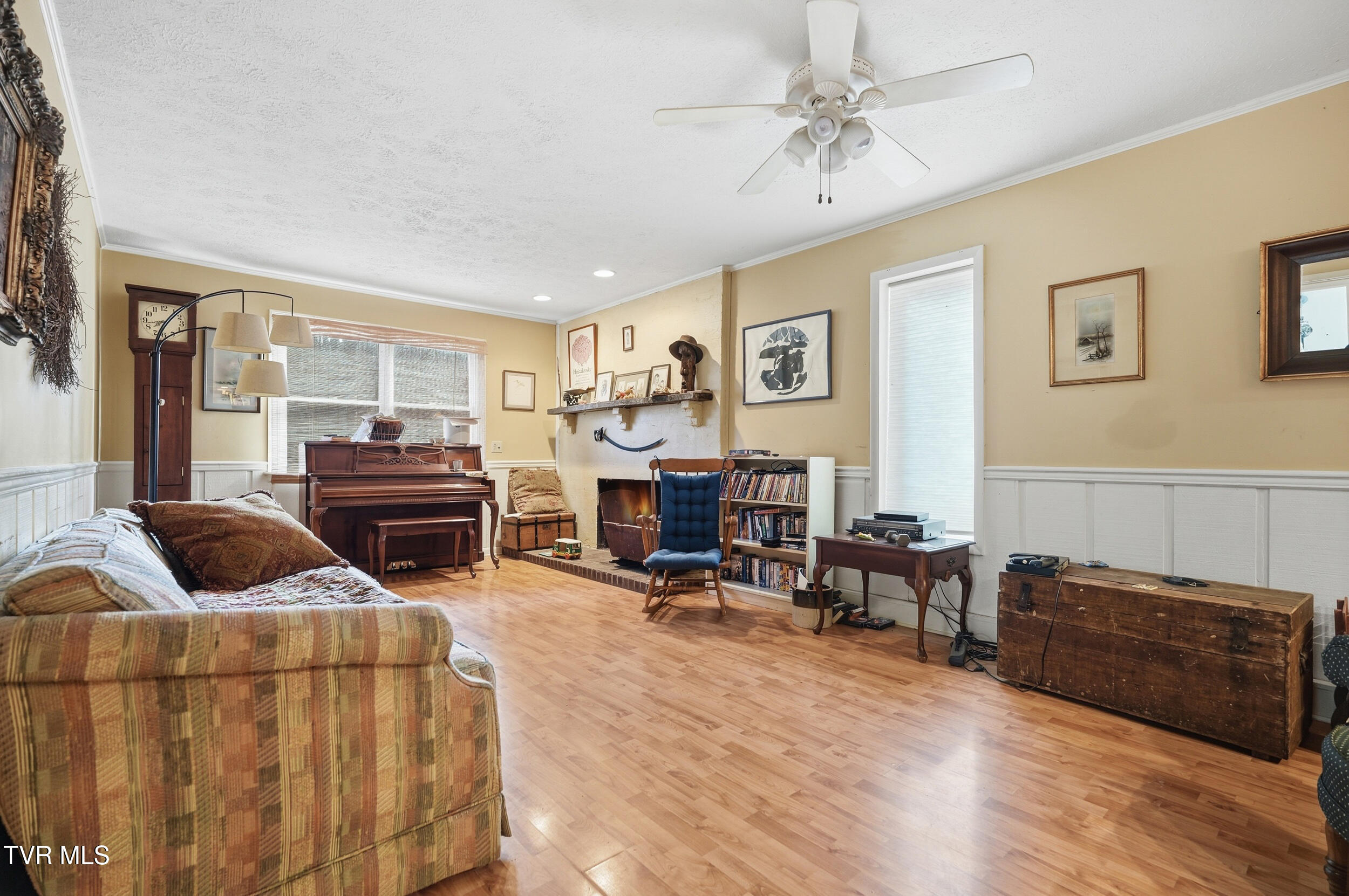 11132 Toole Creek Road Abingdon, VA 24210 - Photo 6 of 40 IMG_1094