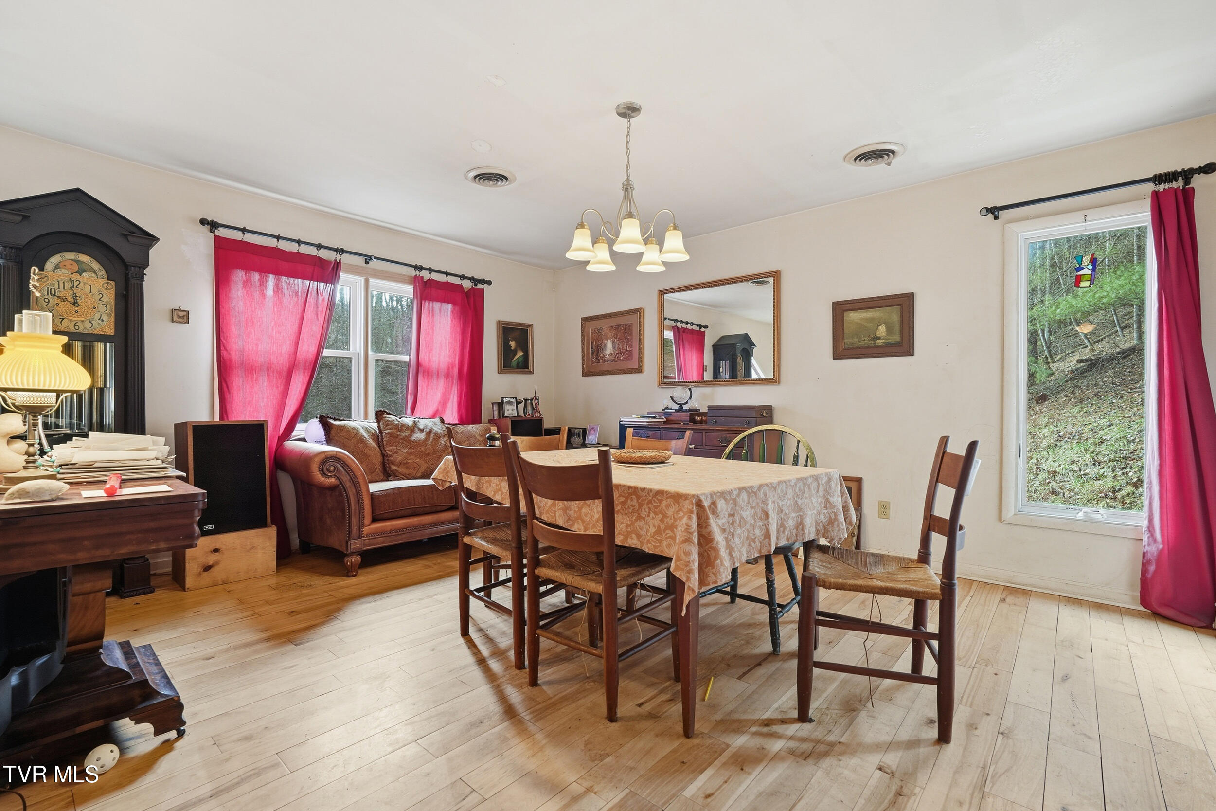 11132 Toole Creek Road Abingdon, VA 24210 - Photo 8 of 40 IMG_1096