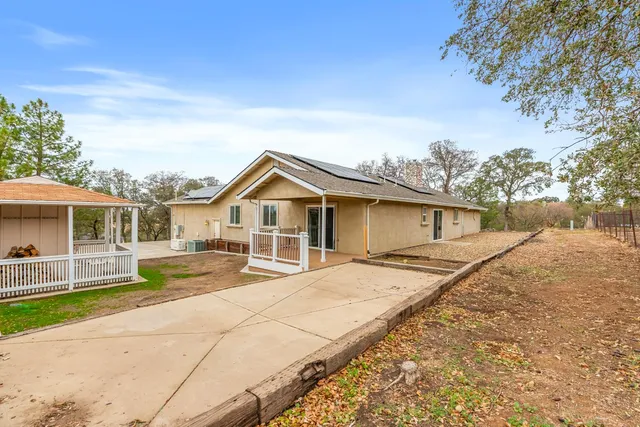 $549,000 | 8395 Owens Way, Valley Springs, CA 95252