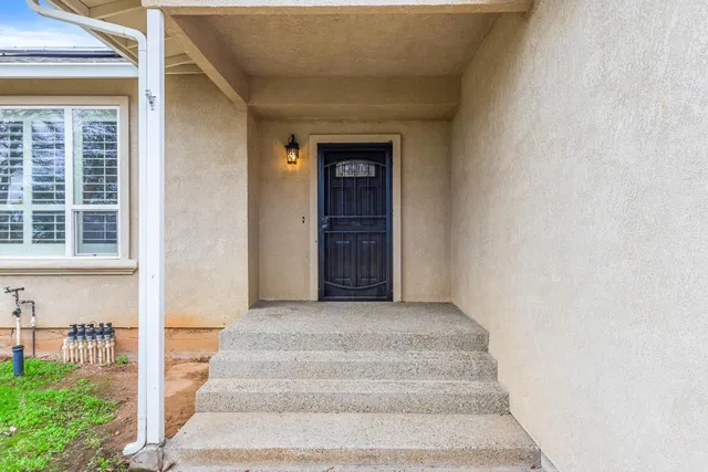 $549,000 | 8395 Owens Way, Valley Springs, CA 95252