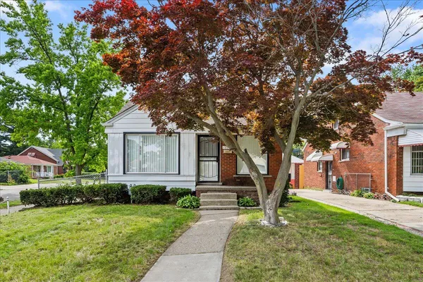 $1,350 | 19953 Regent Drive, Detroit, MI 48205