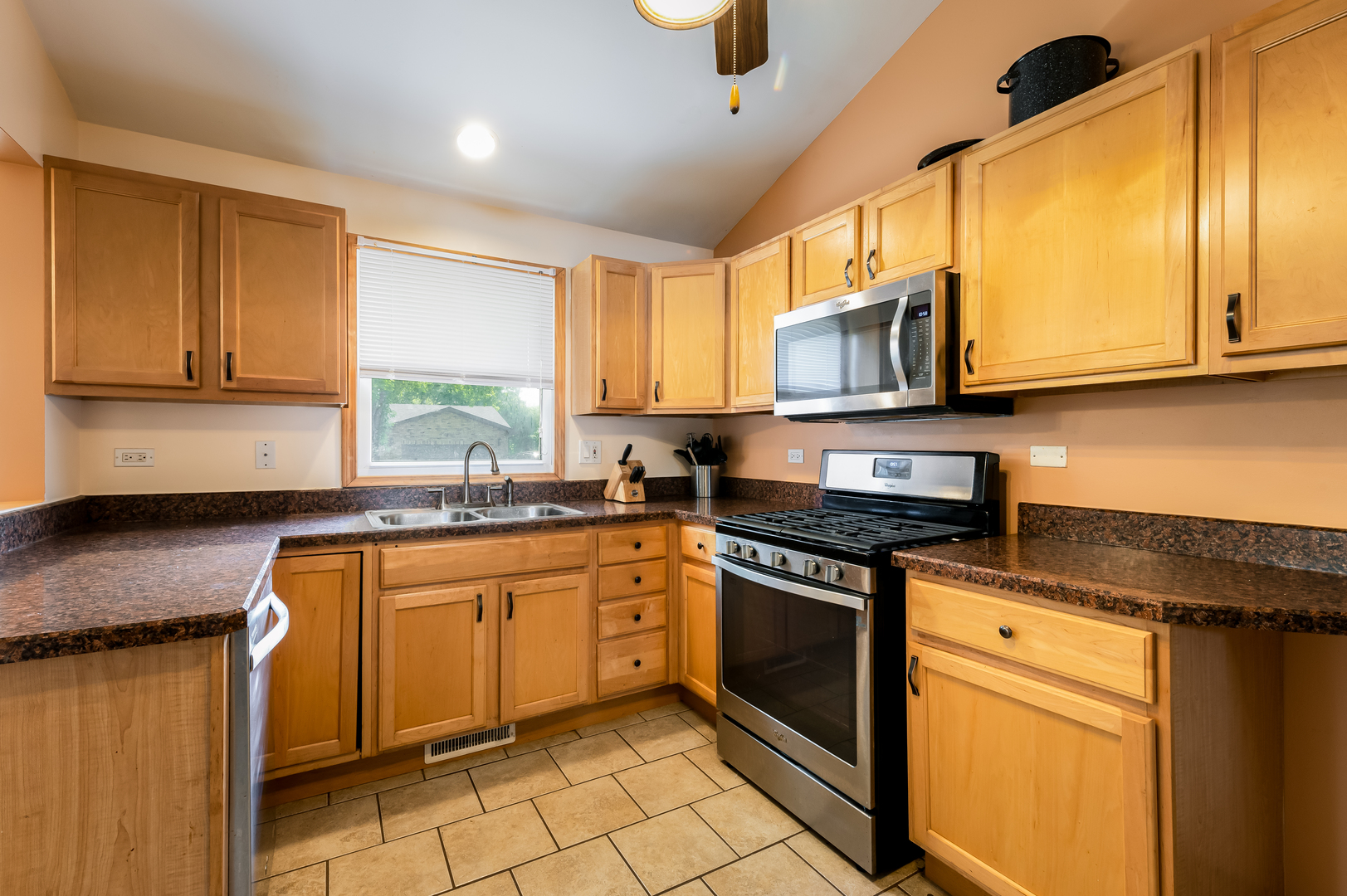 3704 Poplar Road Flossmoor, IL 60422 - Photo 4 of 12