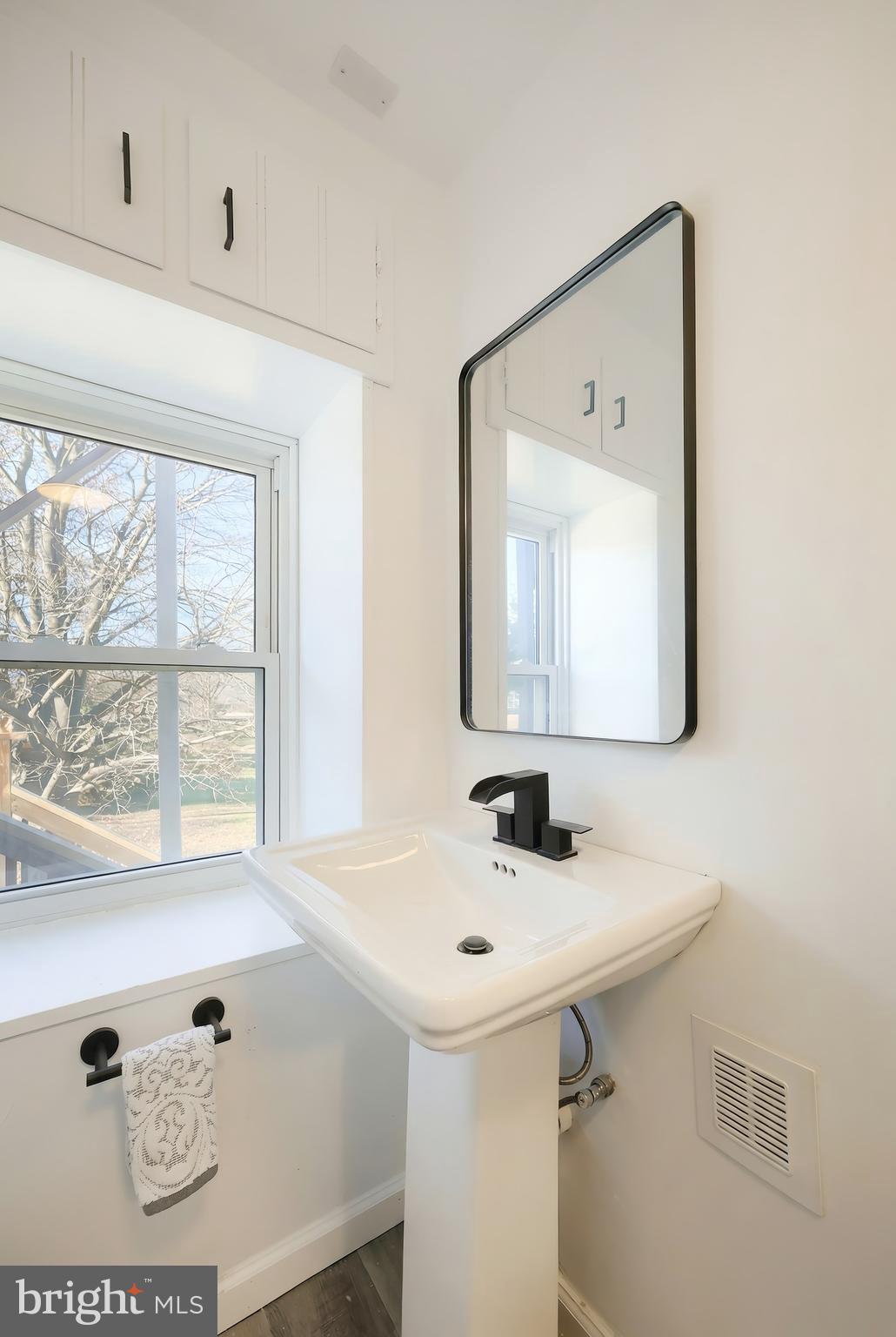 9446 East Springfield Road Seven Valleys, PA 17360 - Photo 25 of 53