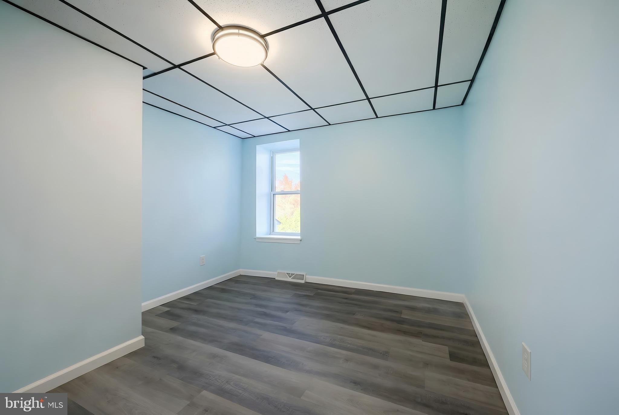 9446 East Springfield Road Seven Valleys, PA 17360 - Photo 29 of 53 Bedroom 3