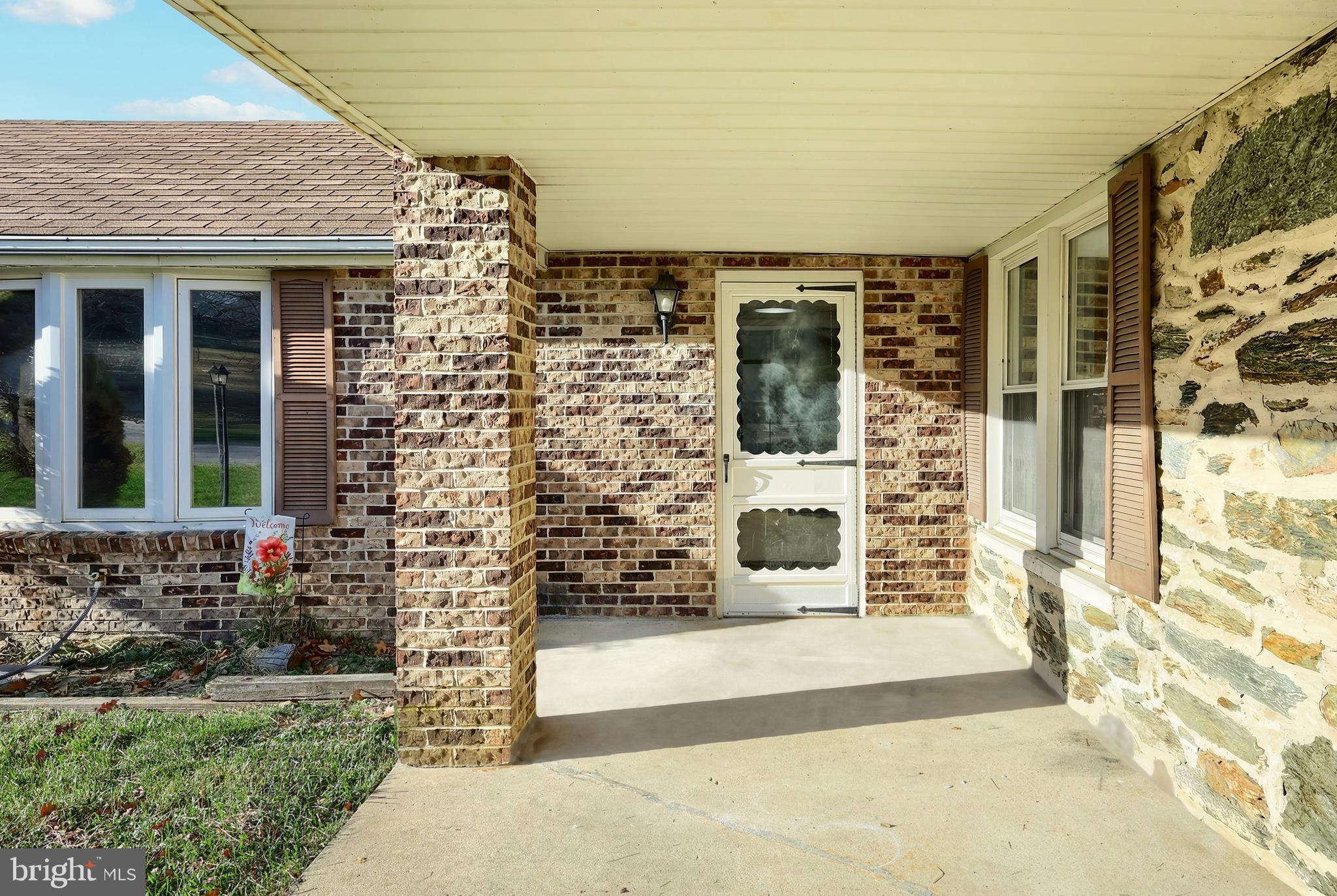 9446 East Springfield Road Seven Valleys, PA 17360 - Photo 7 of 53 Second entry to unit 1