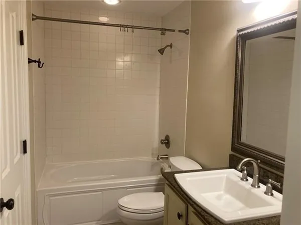 $1,900 | 513 East 3rd Avenue, Covington, LA 70433