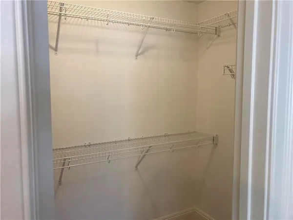 $1,900 | 513 East 3rd Avenue, Covington, LA 70433