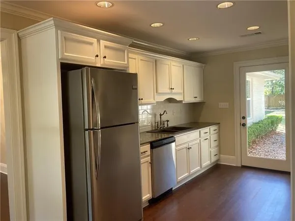 $1,900 | 513 East 3rd Avenue, Covington, LA 70433