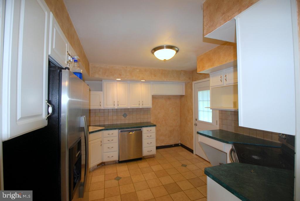 6856 Mill Creek Road Slatington, PA 18080 - Photo 7 of 20 Gallery Image 7