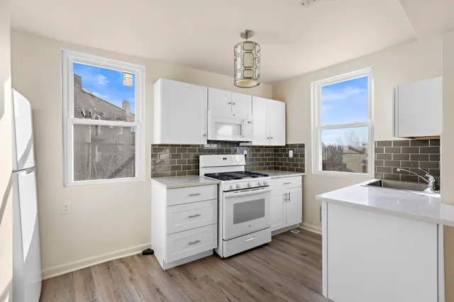 $2,250 | 201 16th Street, Unit 3, Union City, NJ 07087