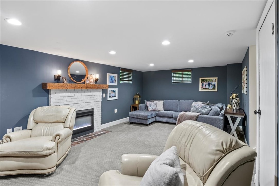 606 Hard Road Webster, NY 14580 - Photo 32 of 45