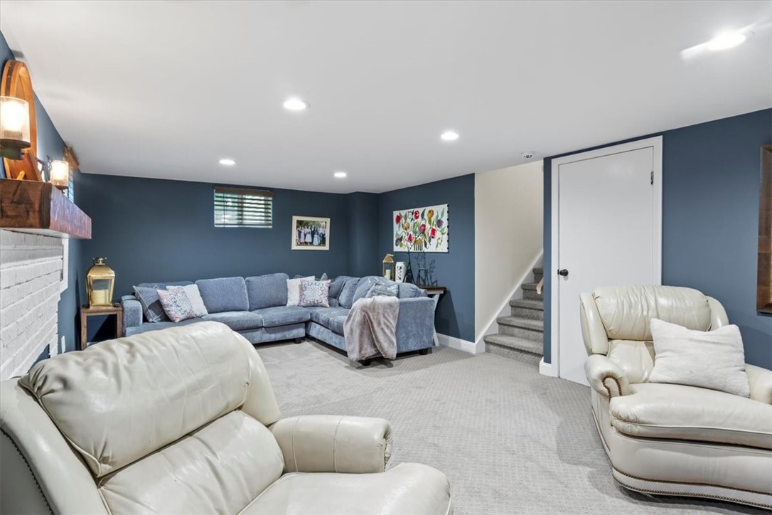 606 Hard Road Webster, NY 14580 - Photo 33 of 45