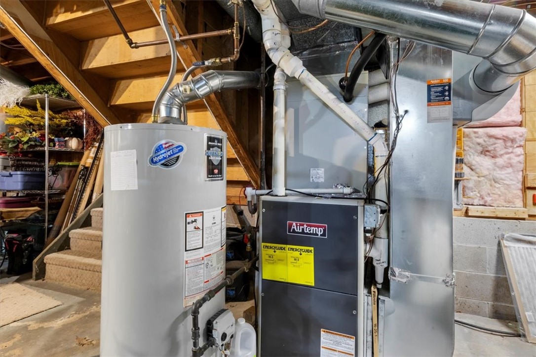 606 Hard Road Webster, NY 14580 - Photo 34 of 45