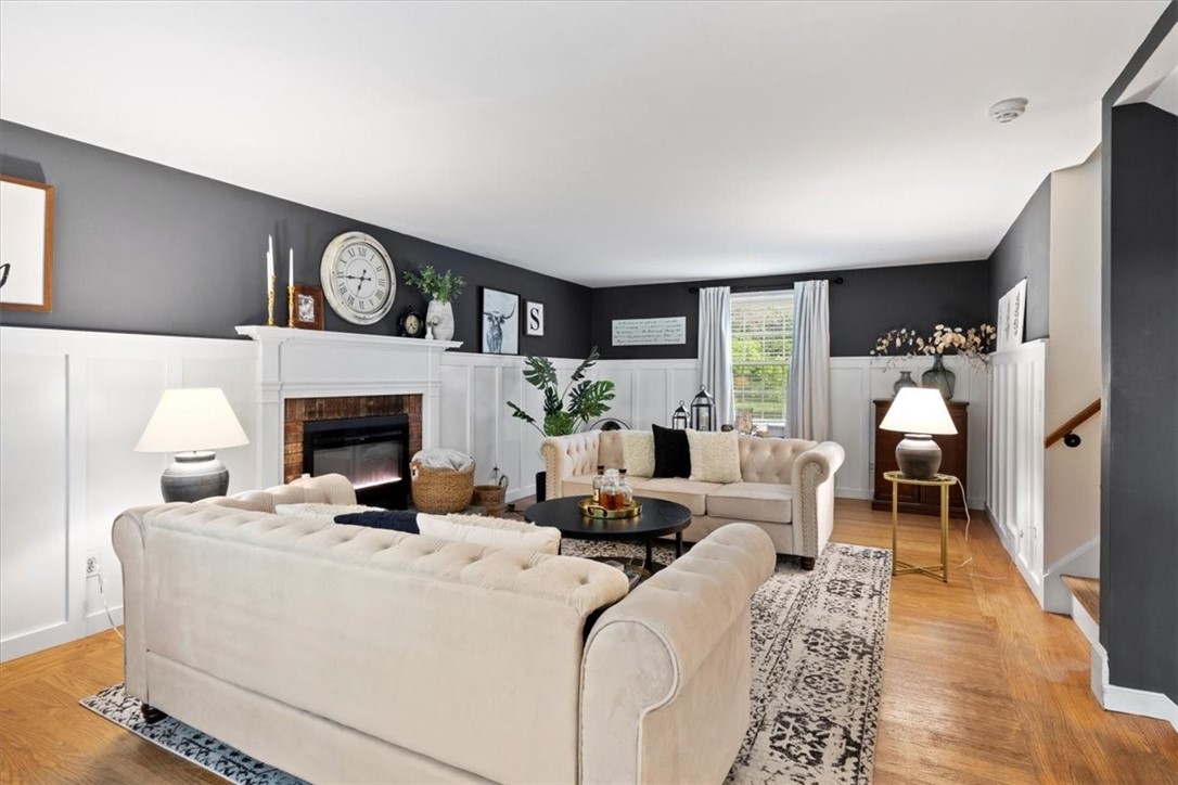 606 Hard Road Webster, NY 14580 - Photo 5 of 45