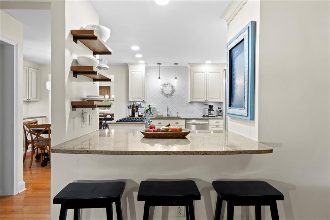 606 Hard Road Webster, NY 14580 - Photo 10 of 45