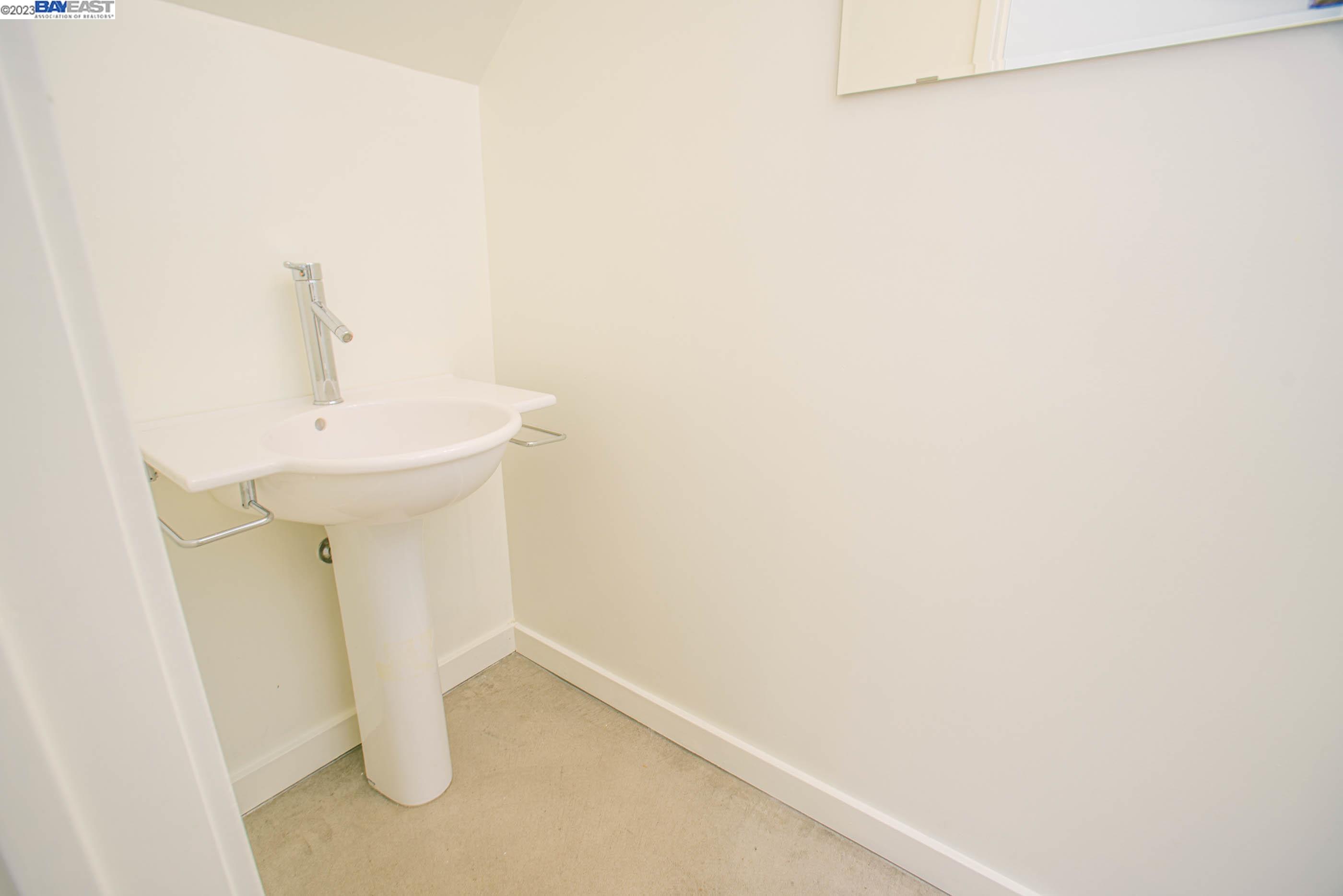 1695 15th Street, Unit 15 Oakland, CA 94607 - Photo 10 of 22