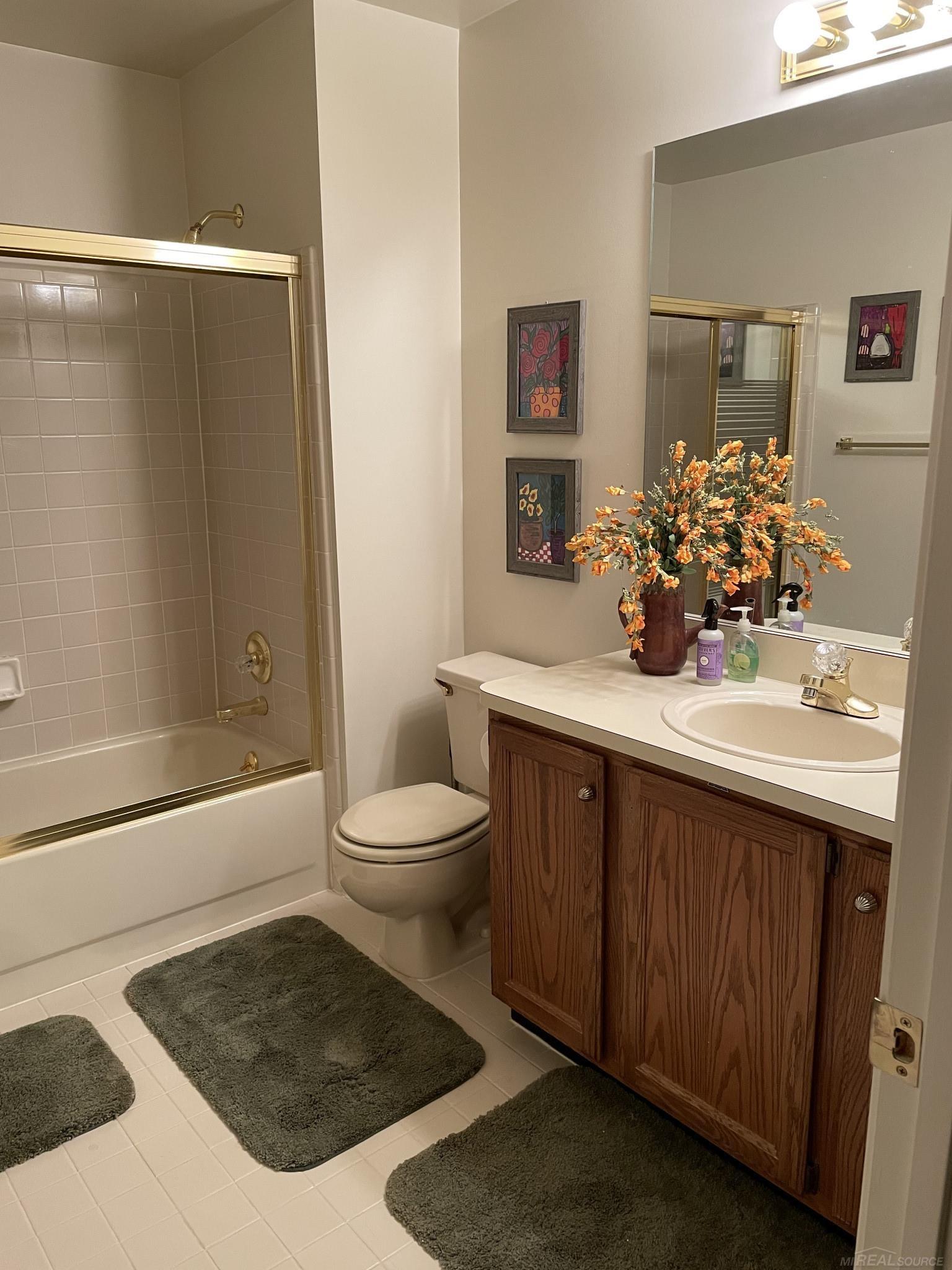 31146 Seneca Lane Novi, MI 48377 - Photo 14 of 18 50135066-c6a1e350-cdfe-4a34-a459-d442797b00a5.JPG