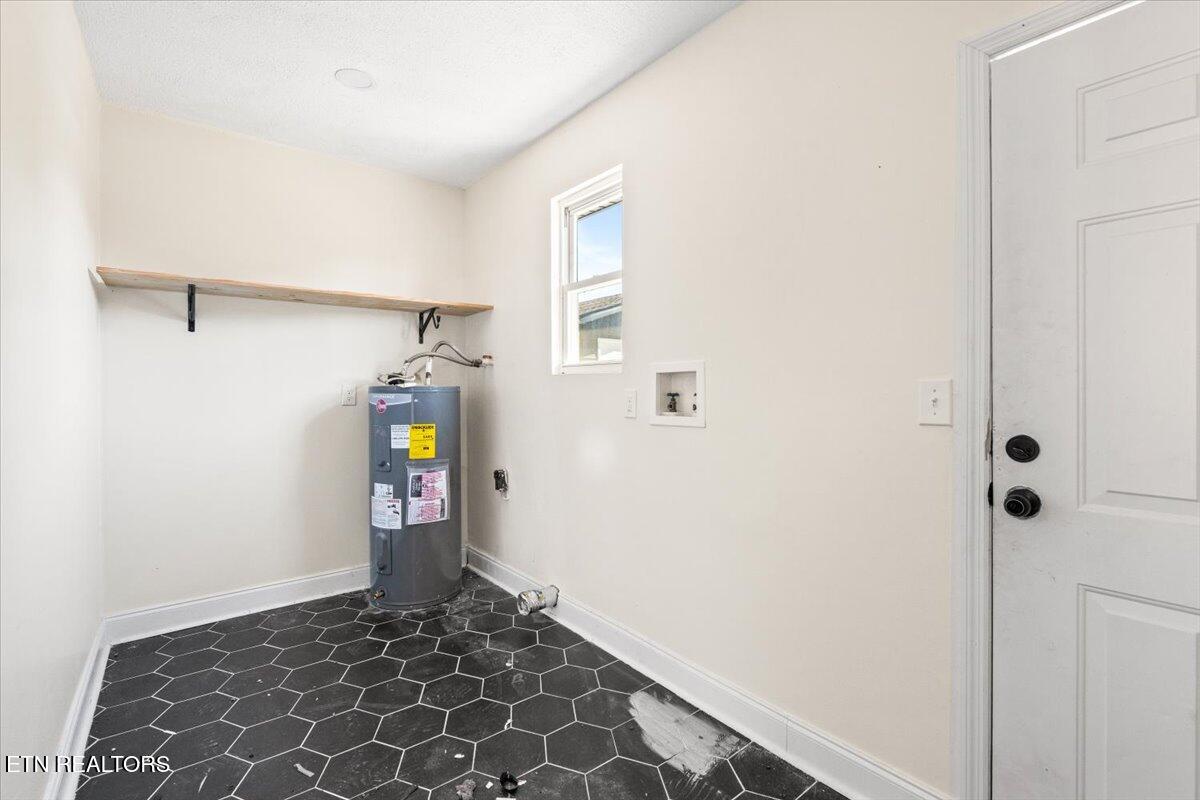 8075 Highway 63 Speedwell, TN 37870 - Photo 18 of 36 23-TN-63