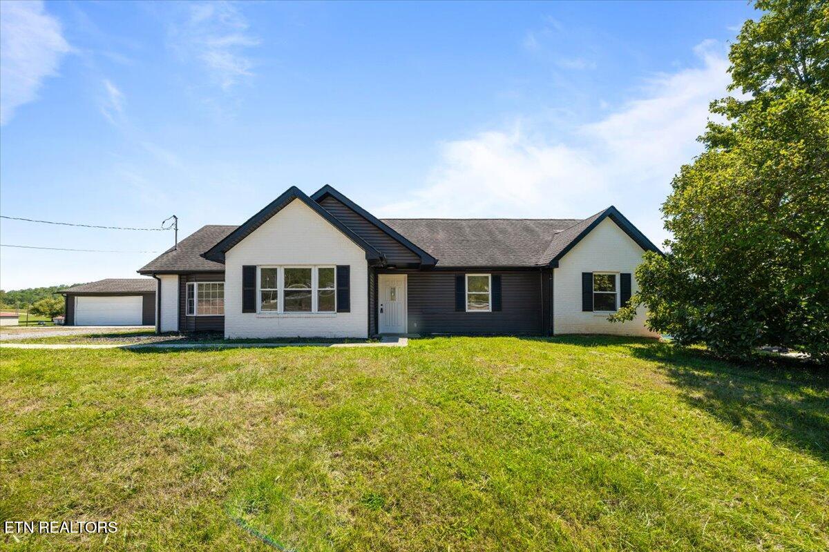 8075 Highway 63 Speedwell, TN 37870 - Photo 2 of 36 33-TN-63